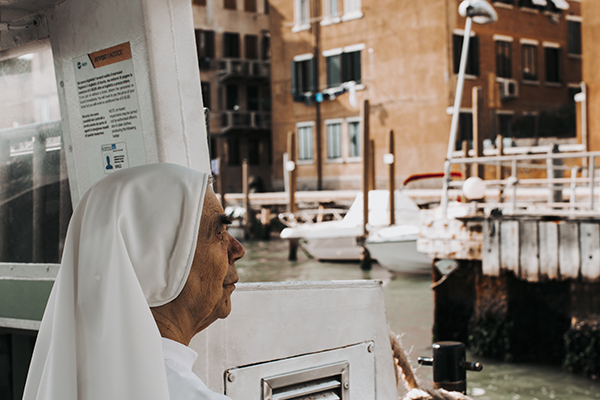 Nun